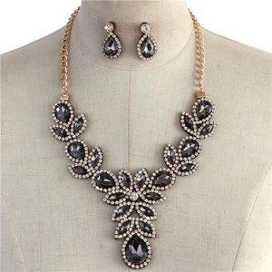 Grey And Clear Crystal Stud BIB Y Necklace Earring